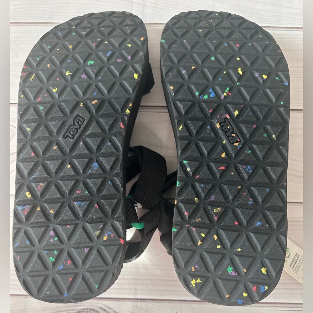 TEVA Universal Midform Pride Sandals | Men’s 11 | NWT Rainbow LGBTQ Comfortable